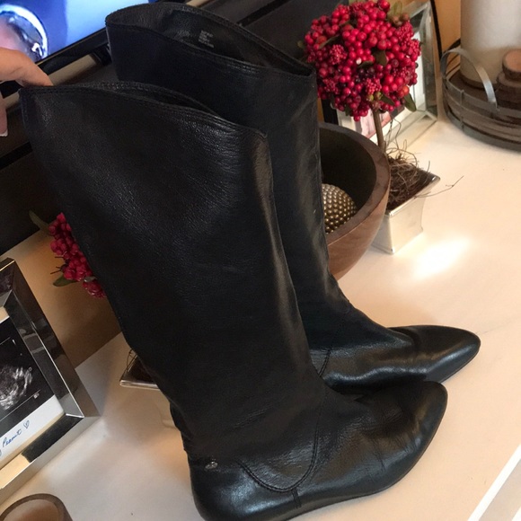Black Calvin Klein Size 7 Leather in Black 🖤👢 - Picture 4 of 8